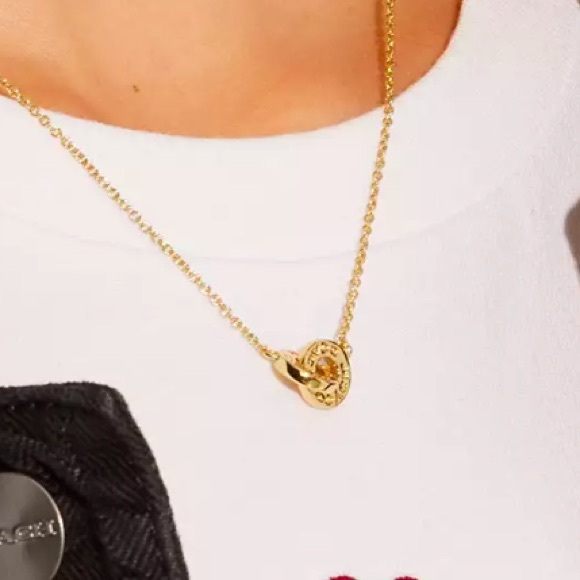 Coach Gold Interlocking Open Circle Pendant Necklace. NWT. Women’s Necklace. - Picture 2 of 7